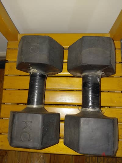 2 Dumbells 10k for sale