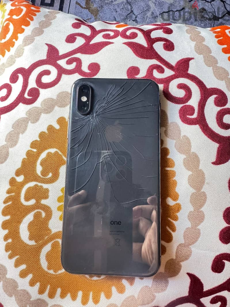 Apple - iPhone XS 2
