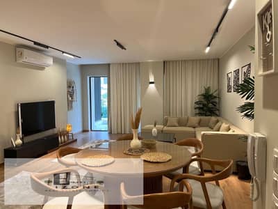 للإيجار شقة 210م أول سكن فيو بحيرة | Lake View