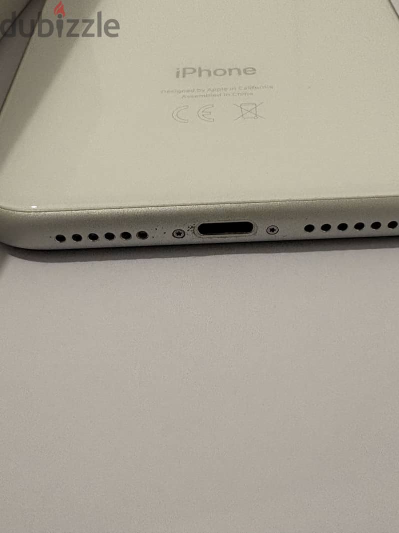 Apple - iPhone XR 3