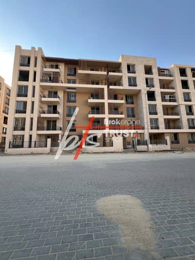 شقة للبيع تاج سيتي فيو مفتوح ( استديو ) استلام فوري كمبوند تاج سيتي taj city التجمع الاول التجمع الخامس القاهرة الجديدة