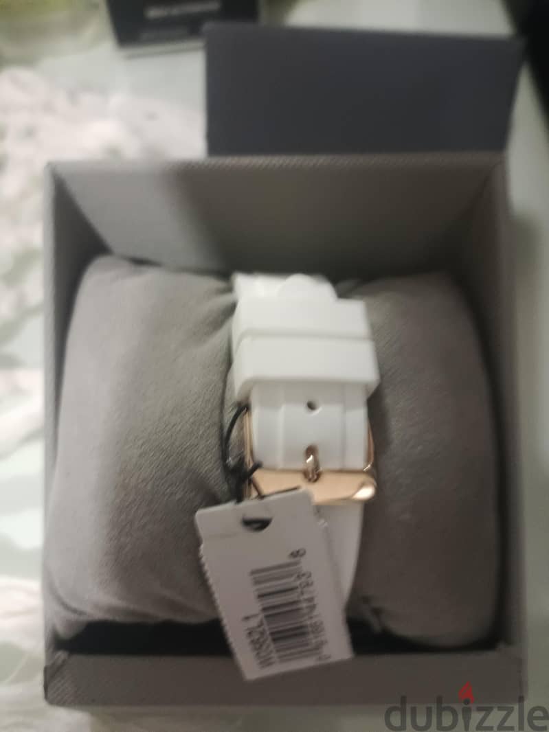 guess woman watch 1