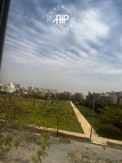تاون هاوس متشطب بالكامل  للبيع في وودفيل