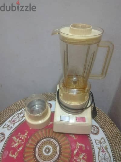 خلاط ومطحنه