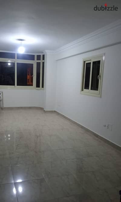 شقة 350م 4غرف سوبر لوكس بالياسمين1 فيلات سكنى فقط
