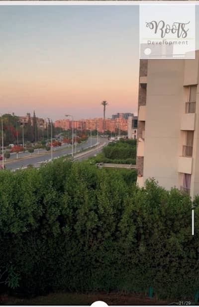 للايجارشقة بحري كاملة التشطيب بالمطبخ بموقع مميز فى ذا ادرس الشيخ For Rent Apartment,Finished ,Facing North ,in The Address,  Sheikh Zayed