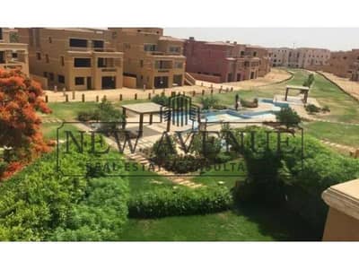 فيلا مستقلة نصف تشطيب بموقع مميز للغاية وإطلالة على المسبح في القطامية جاردنز القاهرة الجديدة  Katameya gardens من تطوير شركة شمال أفريقيا للاستثمار
