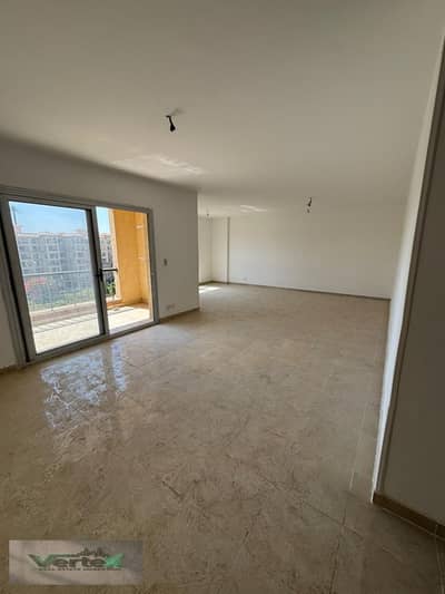 أول سكن للإيجار في مدينتي B8 – فيو مفتوح مباشر على مجرى السيل
