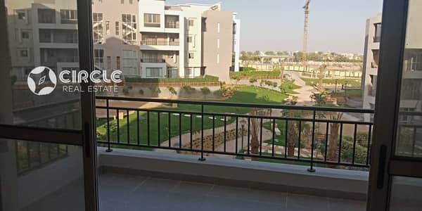 3 Bedrooms Apartment 205m Fully Finished with Kitchen, ACs & Built-in Appliances in a Prime Location for Rent in CFC Living New Cairo.