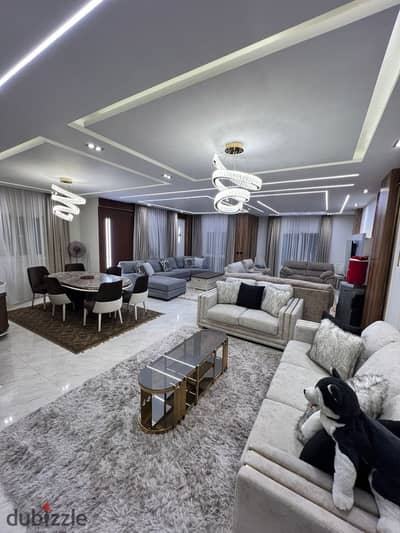 Apartment for sale, 260 sq m, in the Third District, East, one of the most prestigious neighborhoods in Shorouk City.