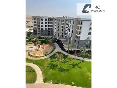 For a quick sale below market price Resale apartment in Hyde Park – New Cairo Open view landscape – with a distinctive layout ready for viewing an