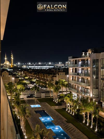 باقل سعراستلم شقه برايم لوكيشن اطلاله خياليه 100% في الباتيو اورو | El Patio Oro التجمع الخامس برايم لوكيشن دقايق AUC و Mivida و Hyde Park