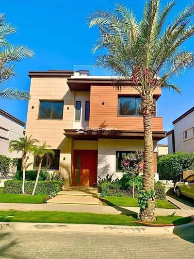 بنصف السعر وأقساط على 12 سنة, استلم S Villa فى قلب التجمع سور فى سور مع مدينتى