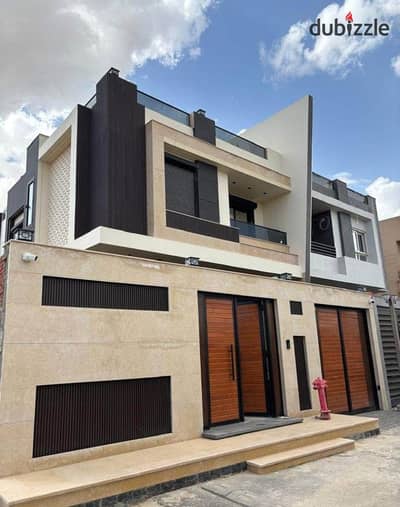 توين هاوس فوري جاهز للسكن بتشطيب سوبر لوكس في palm Villa بجوار نيو جيزة