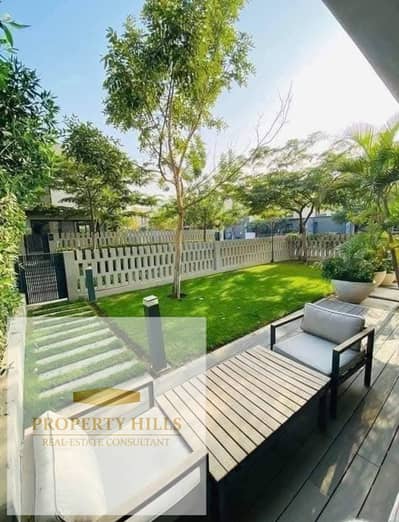 For sale: Fully finished duplex with a garden, hotel-style finishing, ready for immediate occupancy. A video of the view is available; see the number.