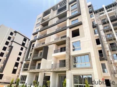 Your apartment 170 square meters immediate delivery at a price of 19,900 per meter in a compound that is built and ready in the heart of R7, the administrative capital. Take advantage of your opportunity within the offer before the price increase.