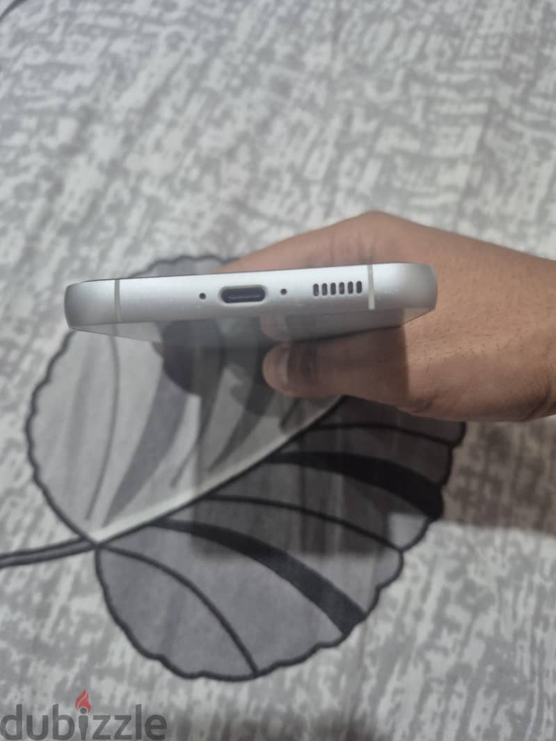Samsung S23 fe 4