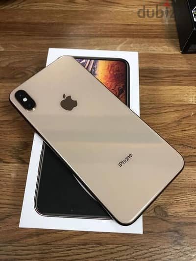 آبل - آيفون 8 بلس