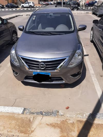 عربية نيسان صنى من المالك