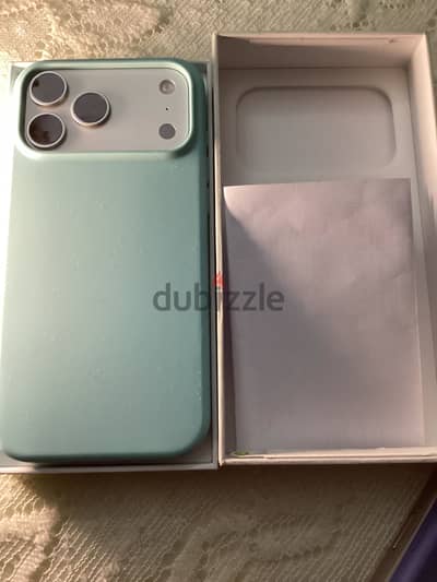 Apple - iPhone 17 Pro Max eSIM استخدام خفيف