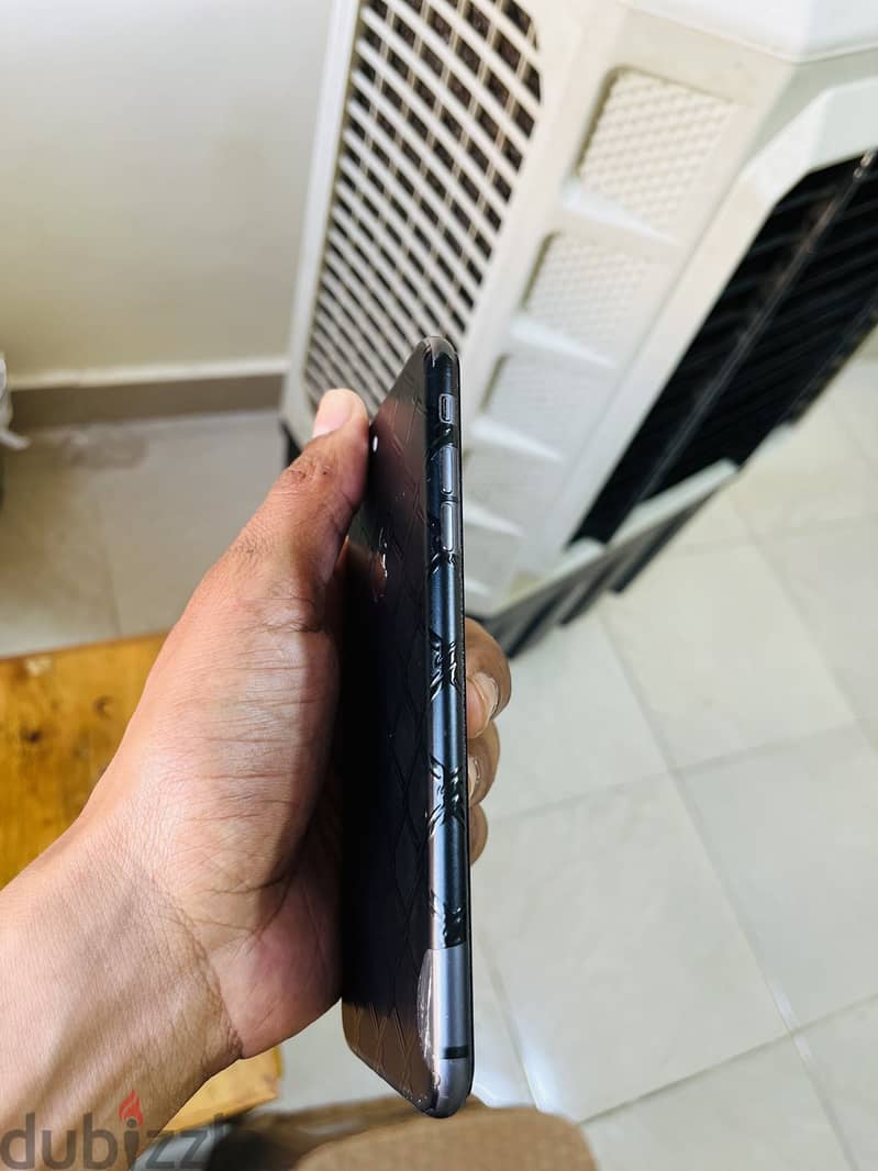 Apple - iPhone 8 Plus 1