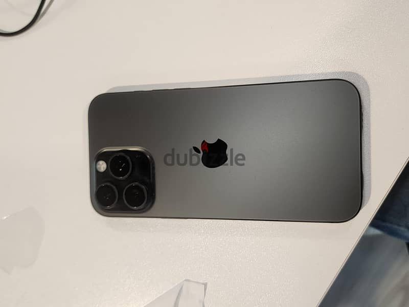 Apple - iPhone 16 Pro Max 5