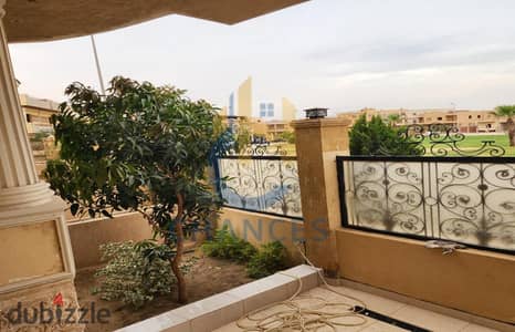 Duplex for sale in East Academy, north-facing on a street and garden, with the possibility to customize the layout and finishing to your taste.