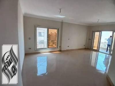 160 SQM apartment for rent in Wasal Residence, ground floor with 45 SQM private garden, near R1 gate and services.