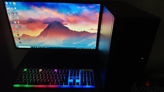 كمبيوتر ألعاب i5-6500 + RX 560 4GB + شاشة بحالة ممتازةFHD