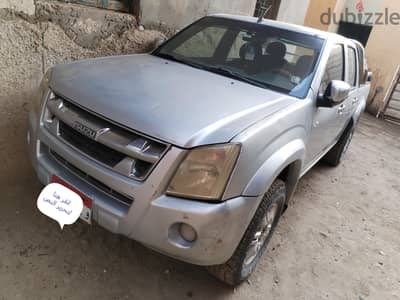 ايسوزو 2013 اتوماتيك  ٤x4 دبل كابينه للبيع
