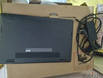 Dell Vostro 3520 كسر زيرو تماماً Core i7 جيل 12 بالكرتونة