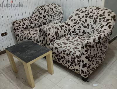 عدد اتنين فوتيه وترابيزة