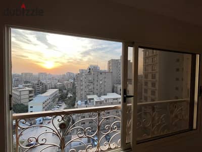 A beautifully finished apartment with excellent super-luxury finishes, located in New Maadi.