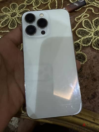 آبل - آيفون 13 برو