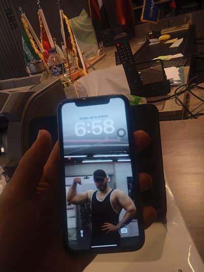 Apple - iPhone 11