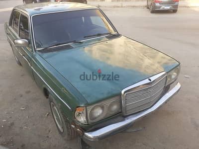 Mercedes-Benz 230 1977