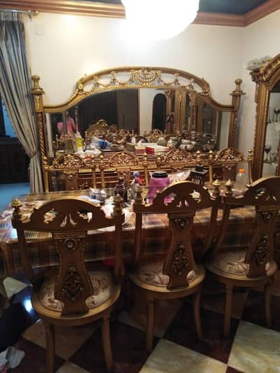 سفره خشب زان أحمر ٨ كراسي ونيش وبوفيه