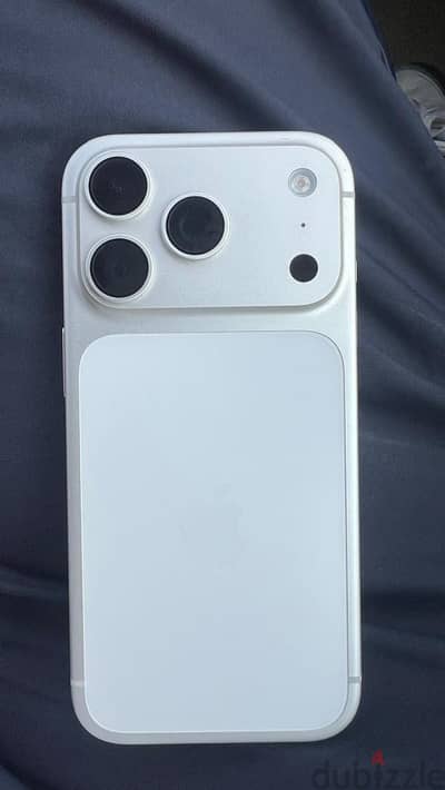 Apple - iPhone 17 Pro