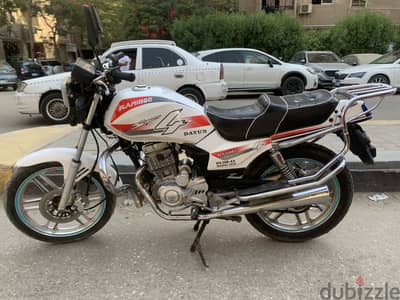 عمرو تاج