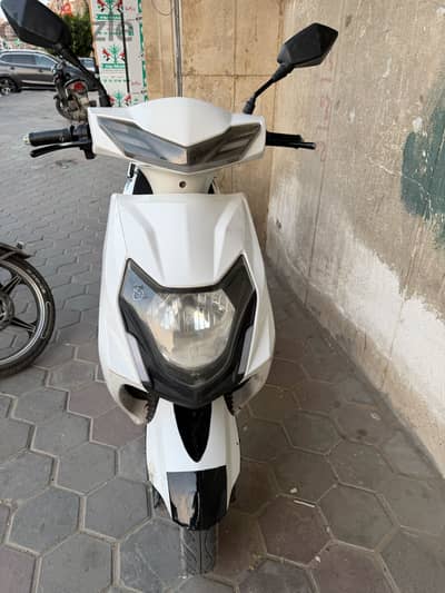 اسكوتر كهربائي