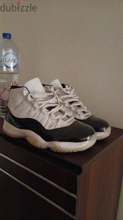 Jordan 11 size 42