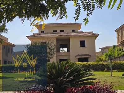 ڤيلا مستقلة للبيع بمدينتي نموذج E بإطلالة وايد جاردن