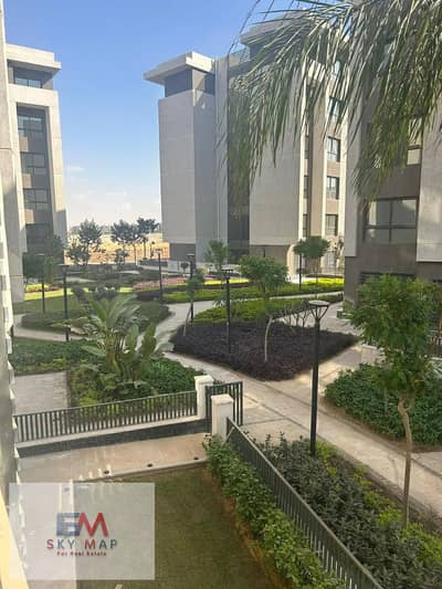 Apartment for rent in Madinaty, 130 meters, in the most prestigious phase B8, large open view, first occupancy