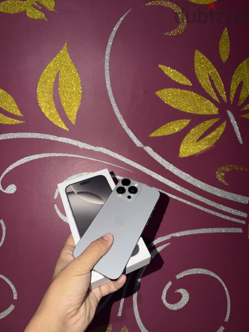 Apple - iPhone 16 Pro Max 2