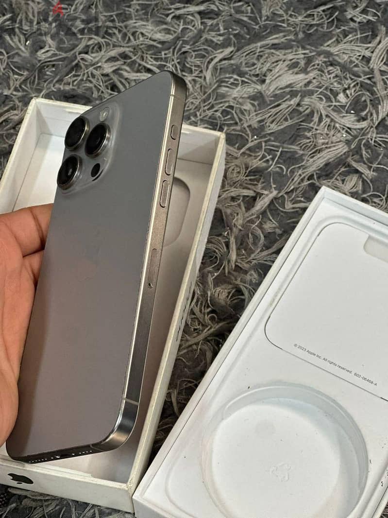 Apple - iPhone 15 Pro Max 1