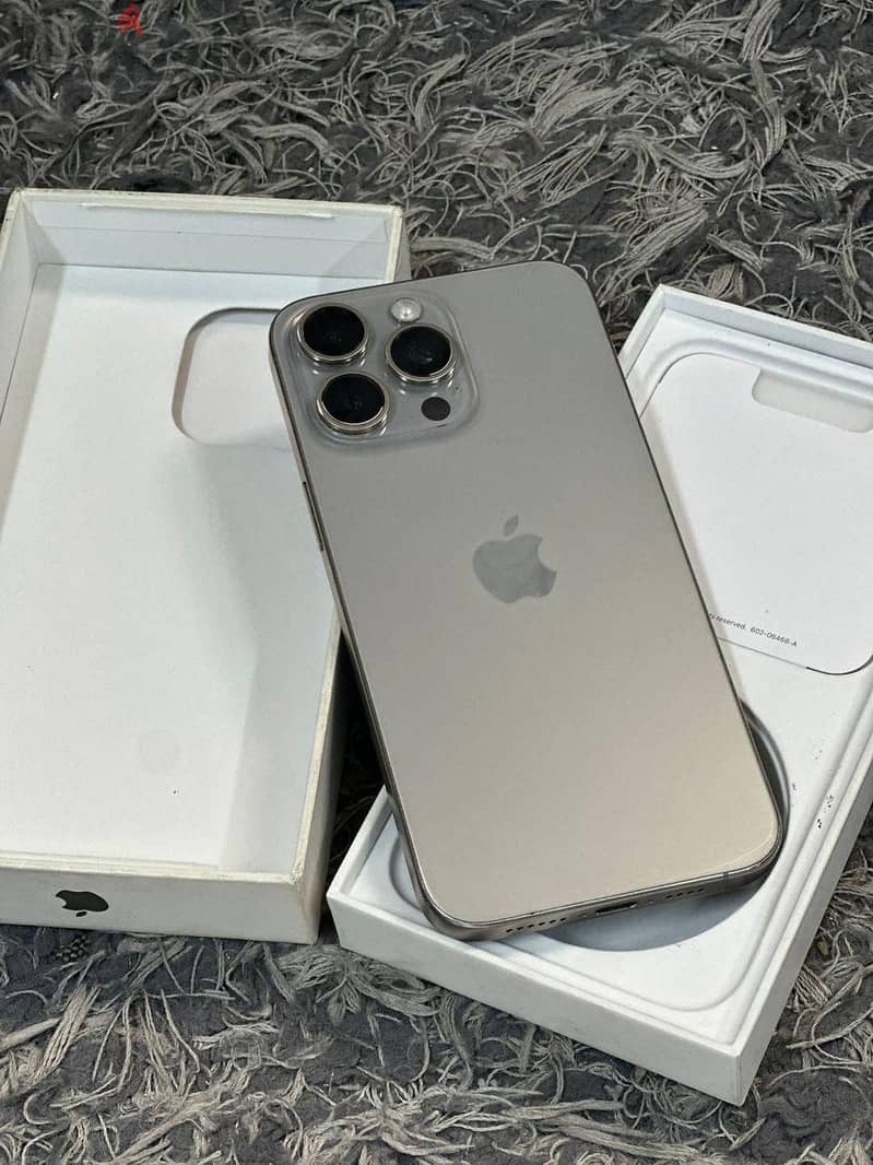 Apple - iPhone 15 Pro Max 2
