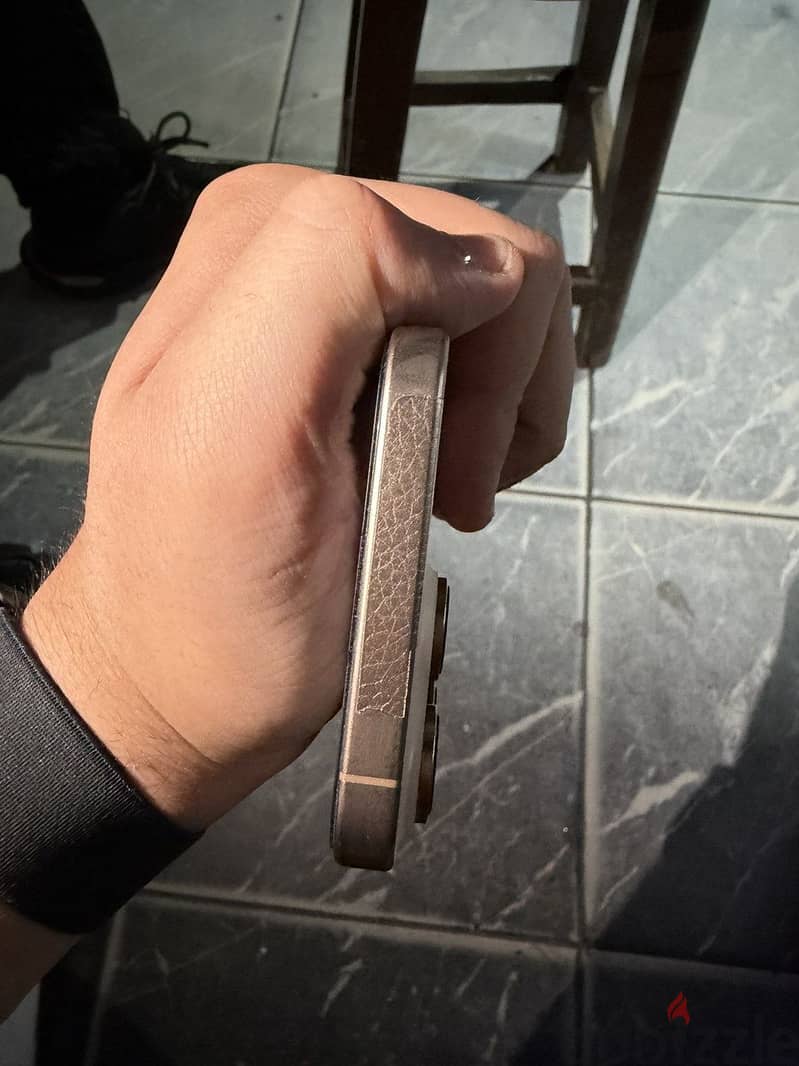 Apple - iPhone 16 Pro Max 2