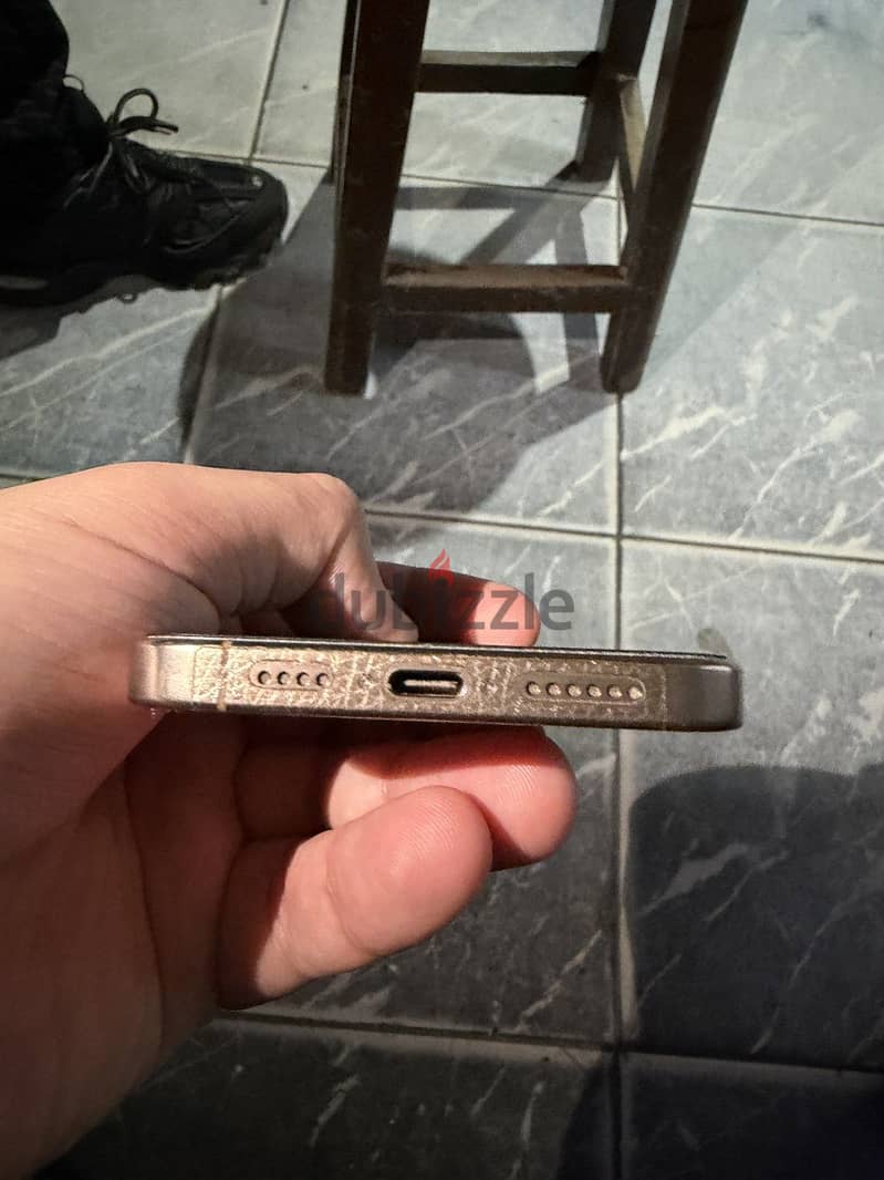 Apple - iPhone 16 Pro Max 3