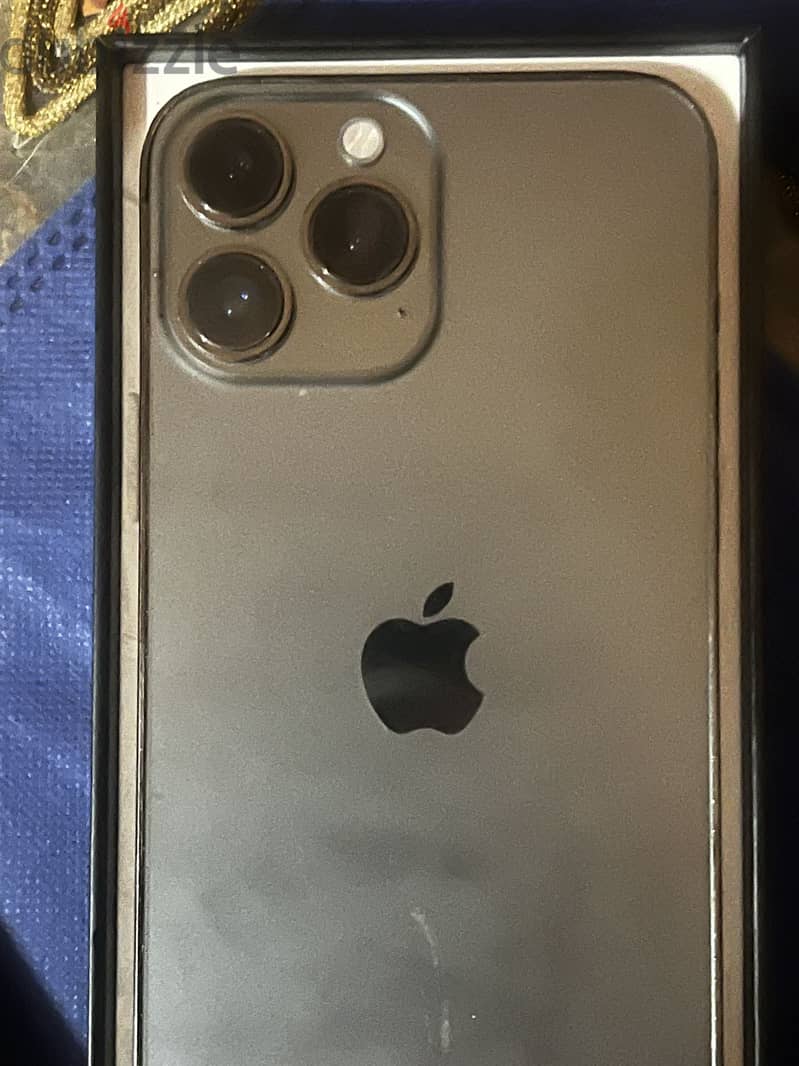 Apple - iPhone 13 Pro Max 3