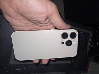 Apple - iPhone 16 Pro